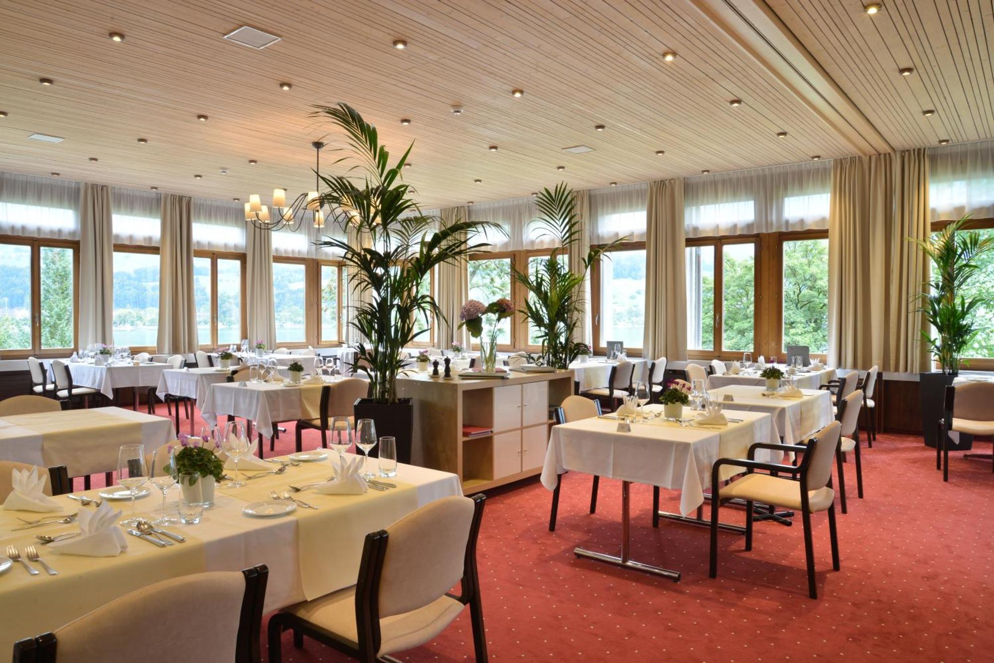 Hotel Kurhaus Am Sarnersee 사르넨 외부 사진