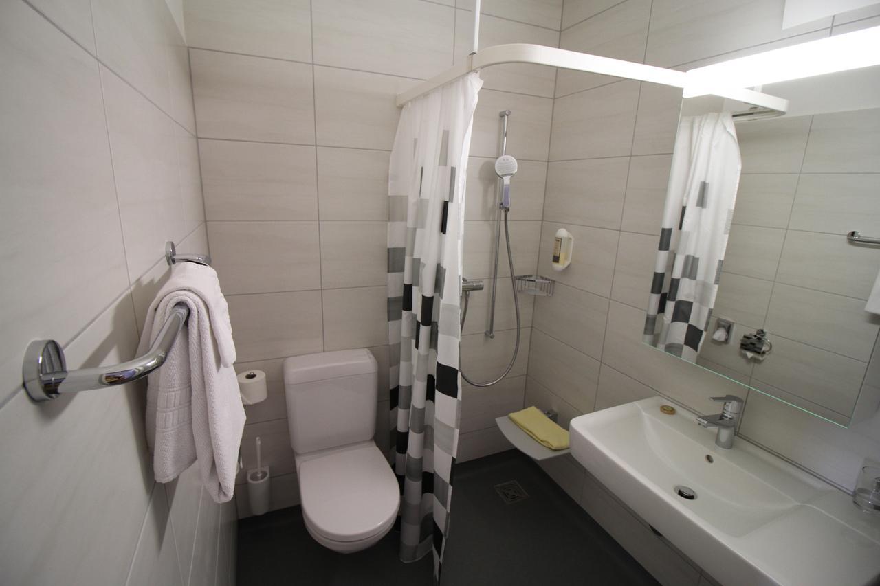 Hotel Kurhaus Am Sarnersee 사르넨 외부 사진